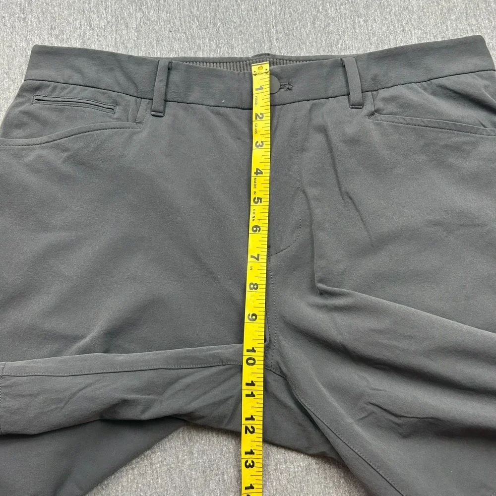 REI Co-op Flat Front Shorts Mens 34 Gray 9
